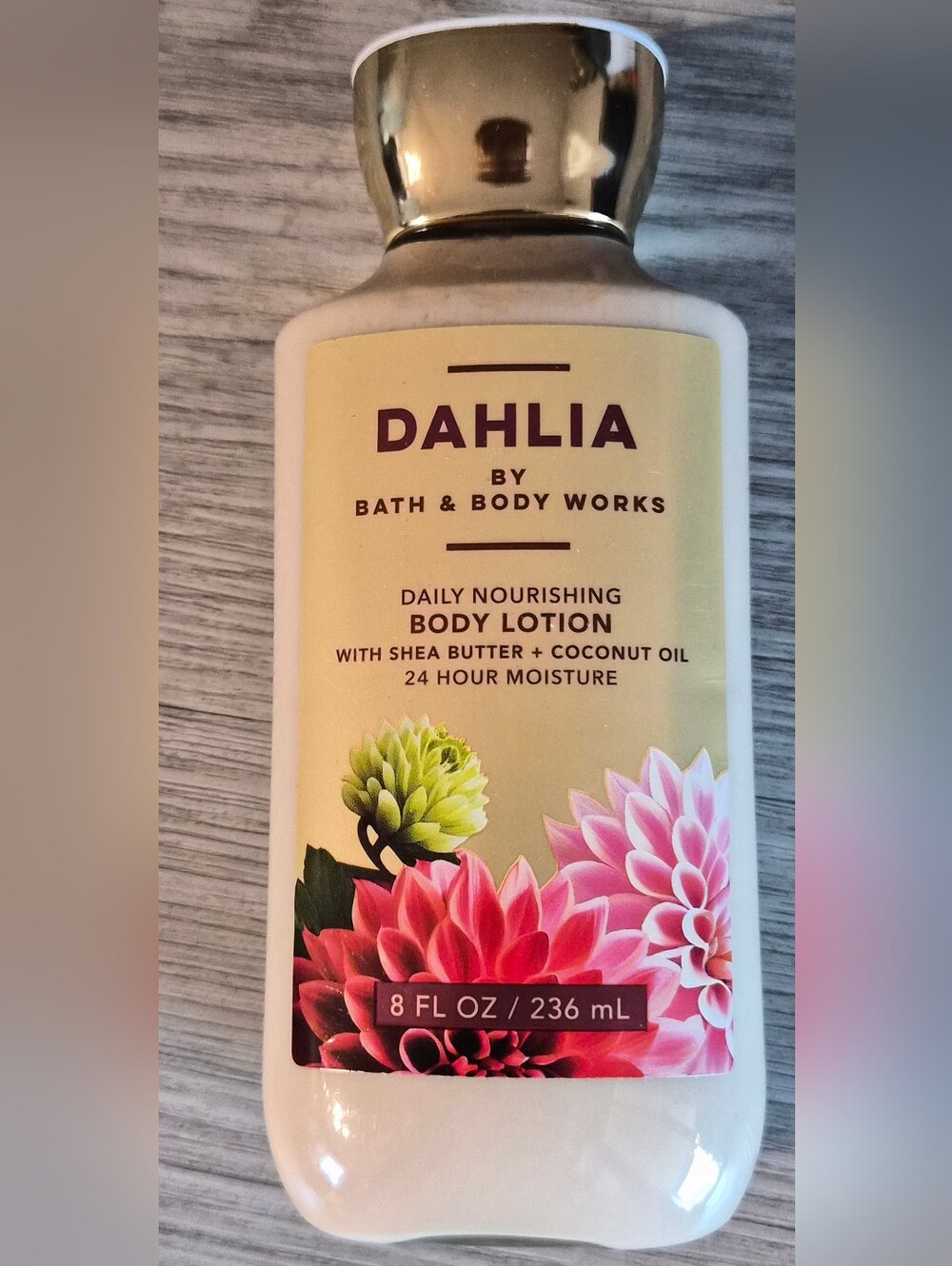 Bath & Body Works Dahlia Body Lotion - Pink, Green, Gold
